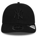 šiltovka New Era 9Fifty Tonal Stretch NY Yankees Snap cap Black